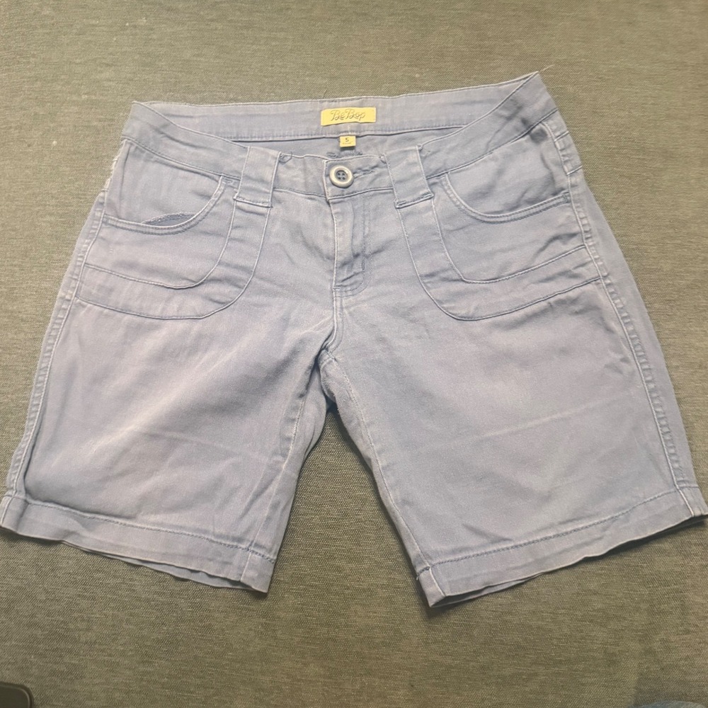 Be Bop Womens Light Blue Chino Shorts Size 5‎ Mid Rise Casual Summer Twill